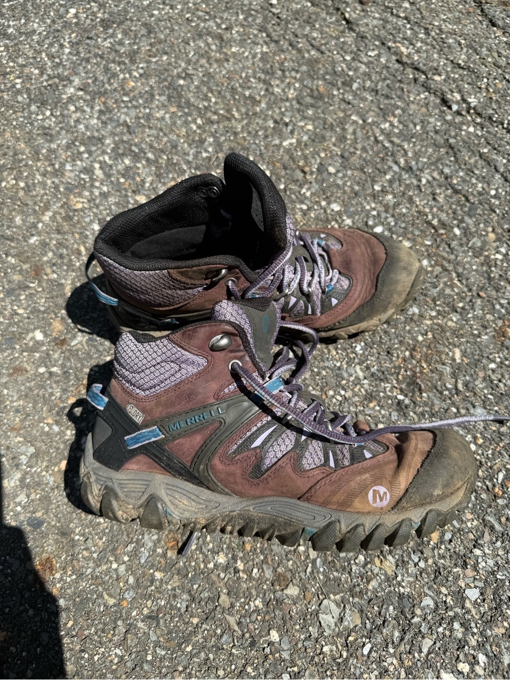 Women's Merrill hiking boots